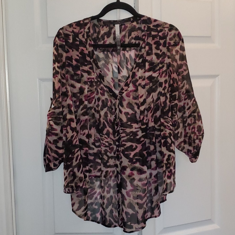 Kensie billowy cheetah blouse
